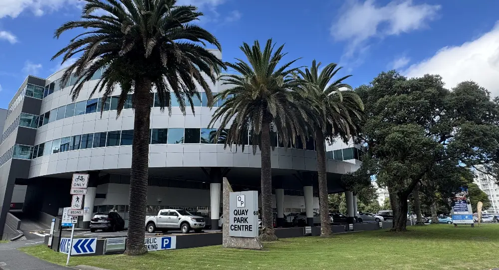 Exterior of Endodontic Solutions